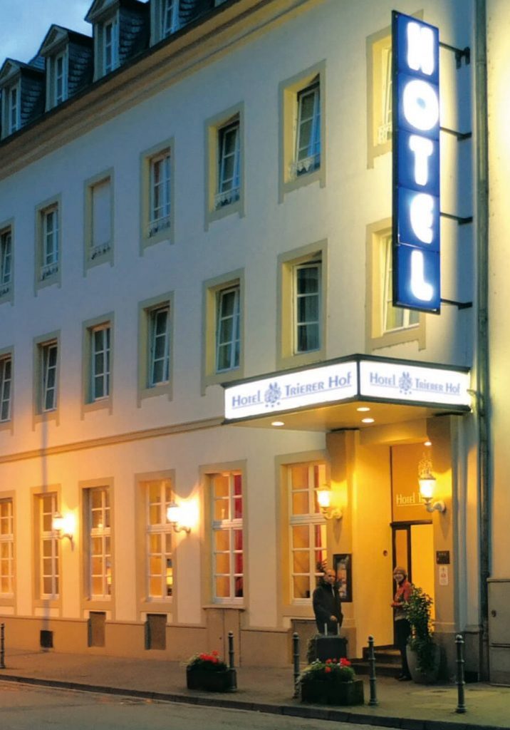 Hotel Trierer Hof in Koblenz in gemütlicher Abendstimmung